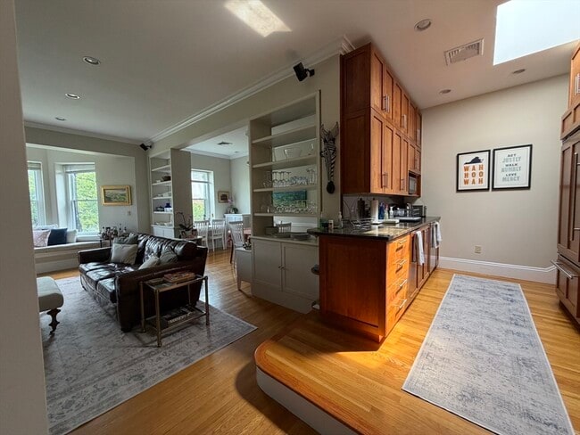 Photo - 246 Marlborough St Unidad 9/10