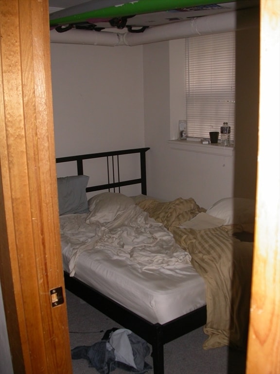 Building Photo - 68 Strathmore Rd Unit B2 Rental