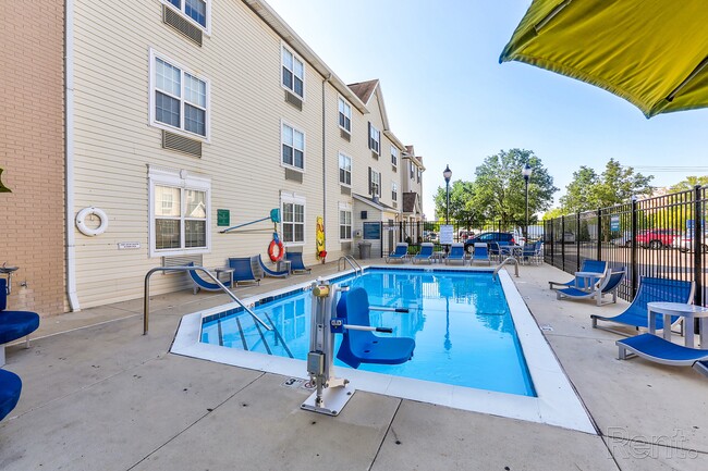 Photo - AVIA North Shore