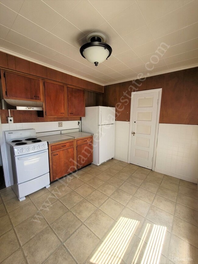 Photo - 1027 Eleanor Ave Unit Upper