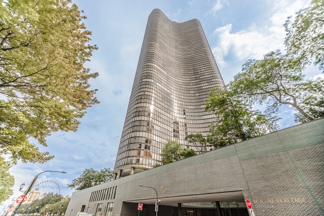 Building Photo - 505 N Lake Shore Dr Unit 410 Rental