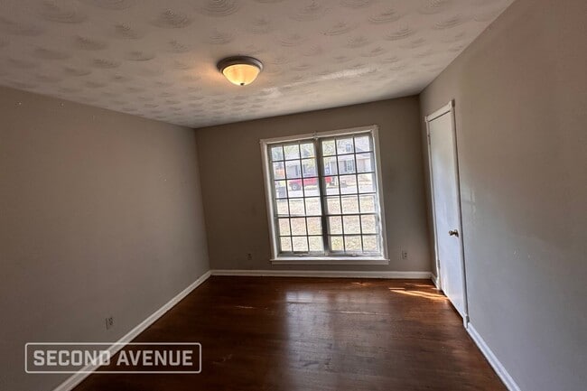 Photo - 4810 Summerlane Ave