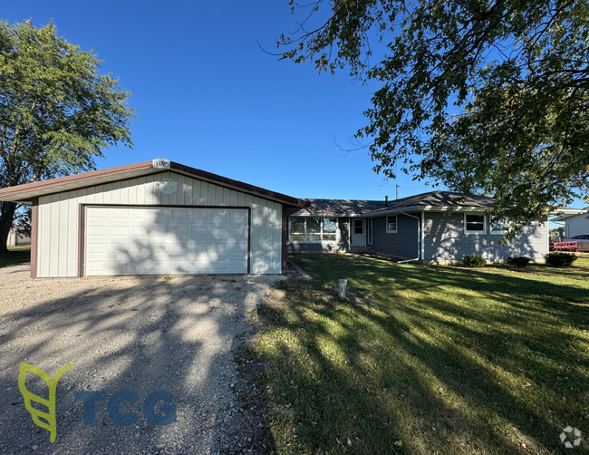 Building Photo - 3 Bed 2 Bath Single Family Home | 3753 Ill...