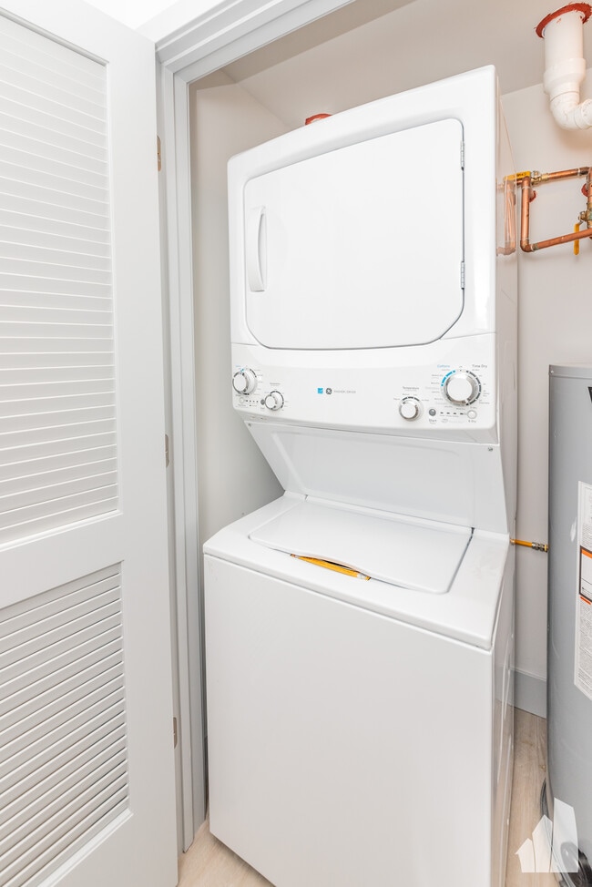 Photo - 6350 N Glenwood Ave Unidad 403