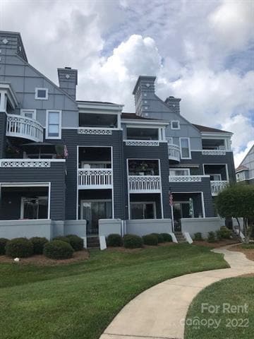 Photo - 18731 Vineyard Point Ln