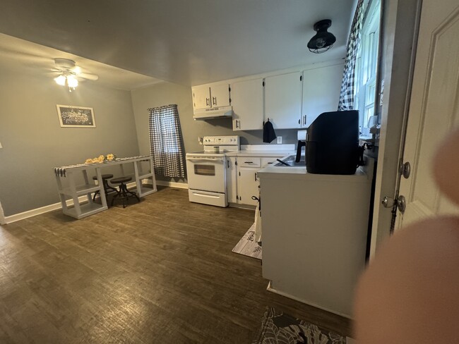 Photo - 163 Henry Dunn Pickett Rd