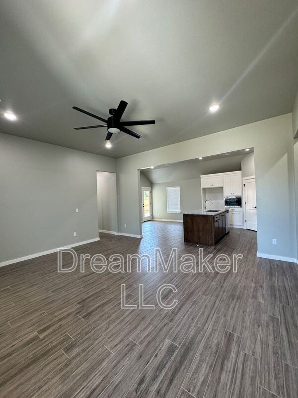 Photo - 751 Flowers Dr