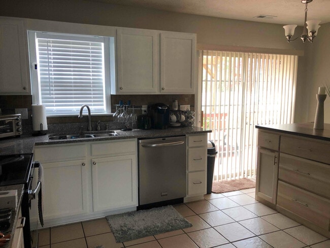 Photo - 130 Plow Point Ln