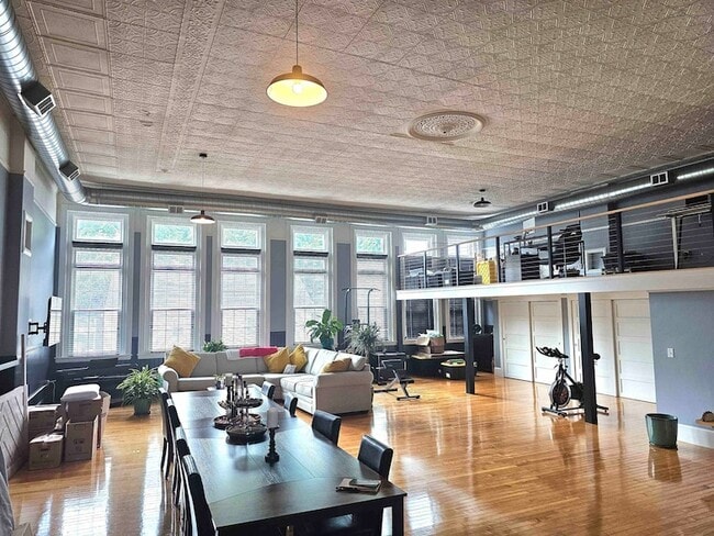 Photo - 60-64 High Street Unit 3 Unit 3