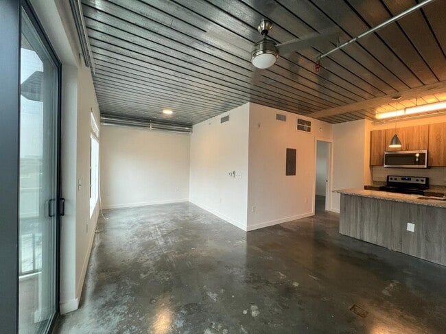 Building Photo - 3550 Main St Unit 6110 Rental