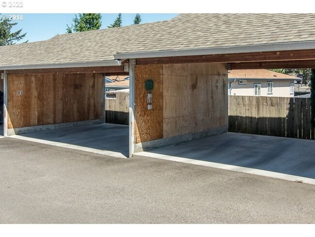 Photo - SEE LISTING for SPECIALS - Recently Refres... Unit 11865