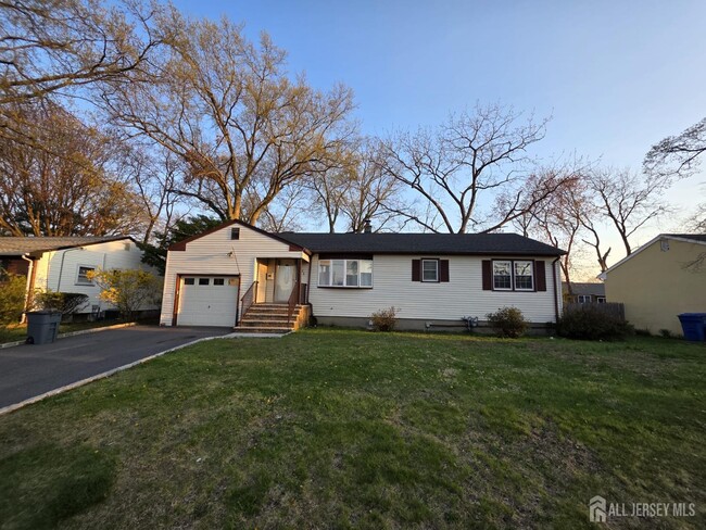 Photo - 236 Merchants Ave