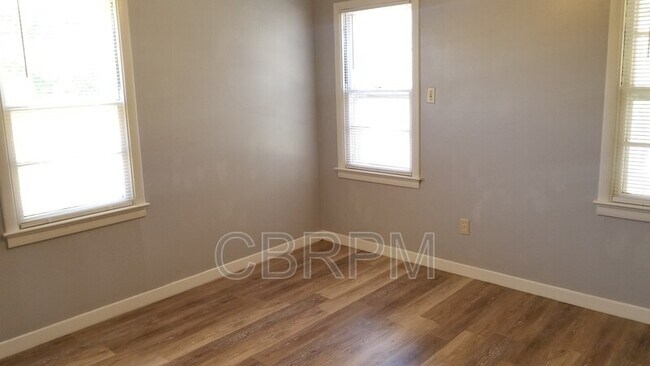 Photo - 4118 31st St