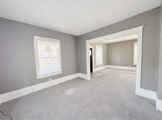 Photo - 328 Willard St