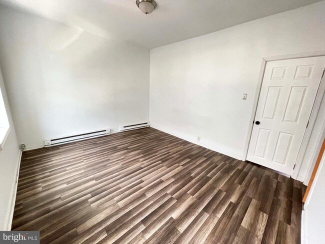 Photo - 2952 Kensington Ave