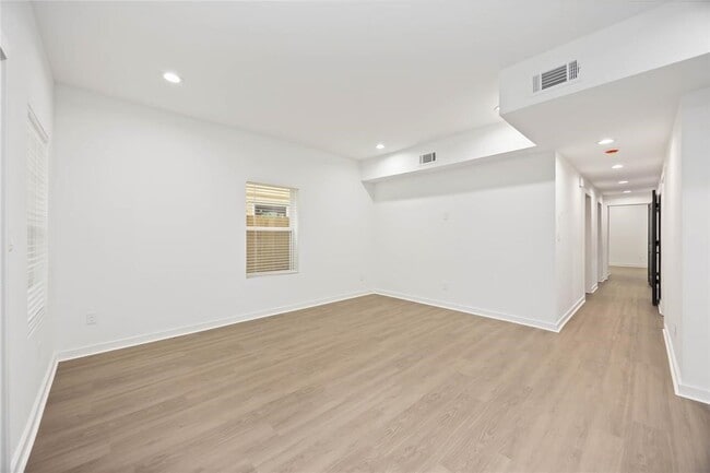 Photo - 416 N Carolina St