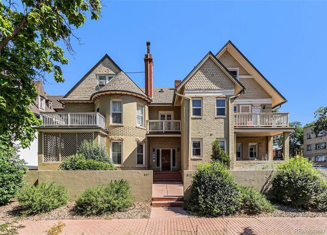 Front of Building - 813 E 14th Ave Unit #4