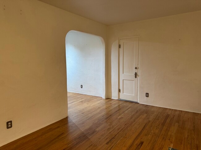 Photo - 2908 Monterey Ave SE