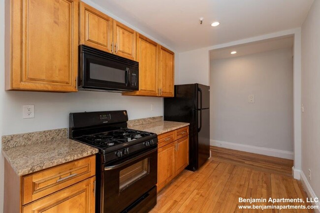 Photo - 276 Chestnut Hill Ave Condominio Unidad 1