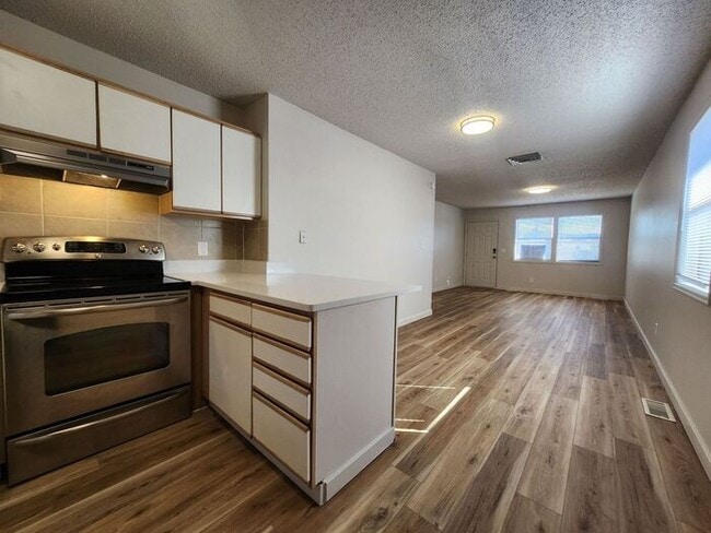Photo - Renovated Cozy 2-Bedroom Duplex | Move In ...