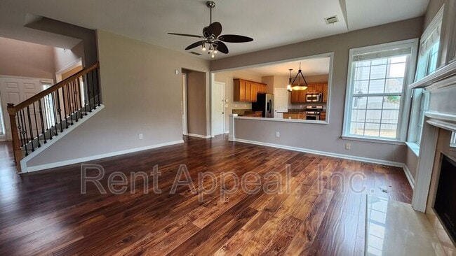 Photo - 212 Revillion Way