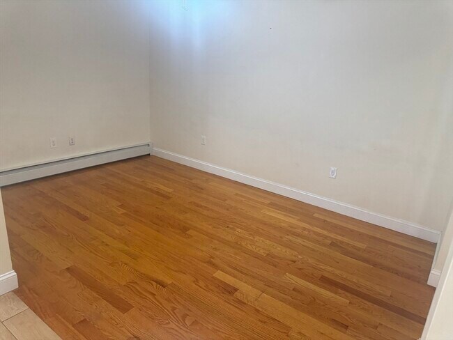 Photo - 1096 Cambridge St Unidad /