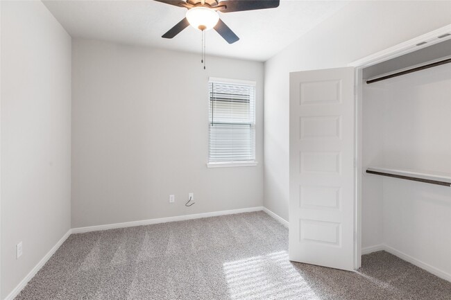 Photo - 15195 Still Water Mdw Lp