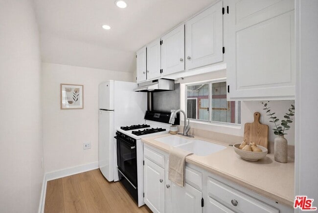 Photo - 6190 Mesa Ave