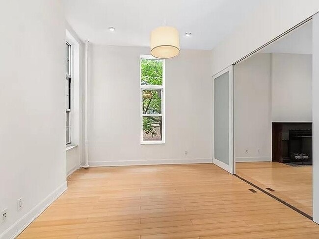 Photo - 71 Orange St