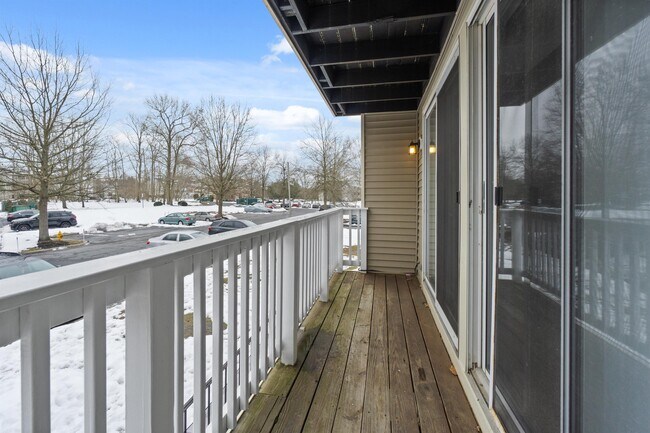 Photo - 97 Kenwood Dr