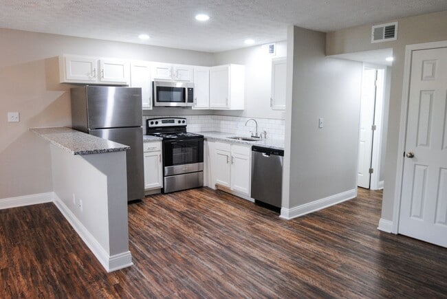 Photo - Landing at Tates Creek