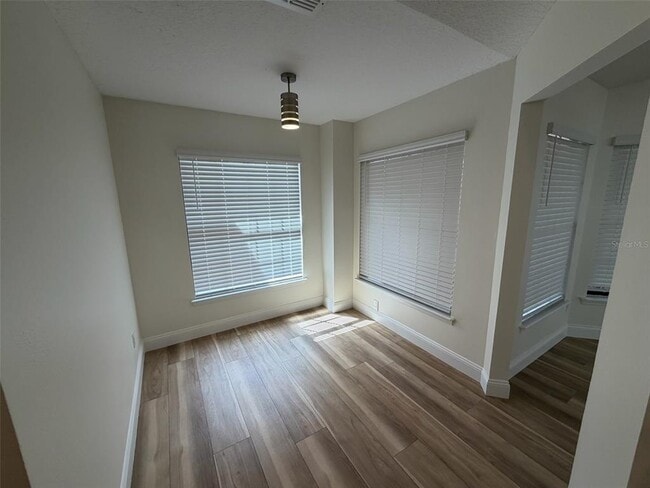 Photo - 990 Campello St