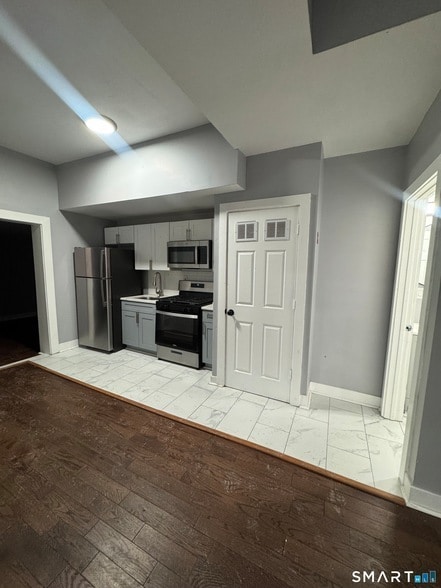 Photo - 148 Rosette St Unit 1B