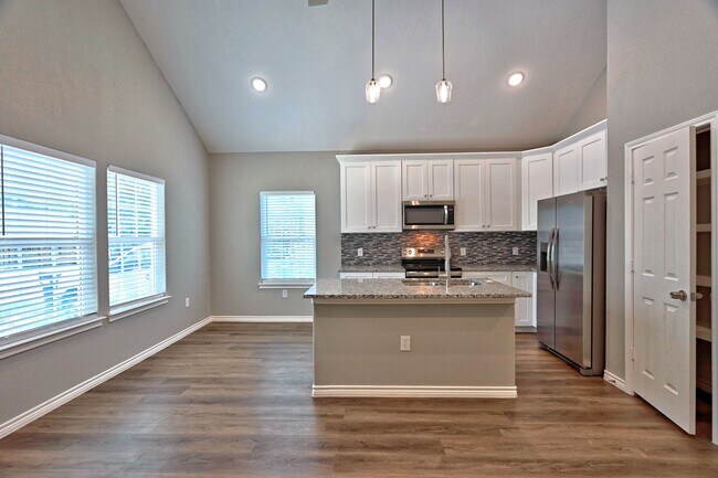 Photo - 11911 Nelwood St