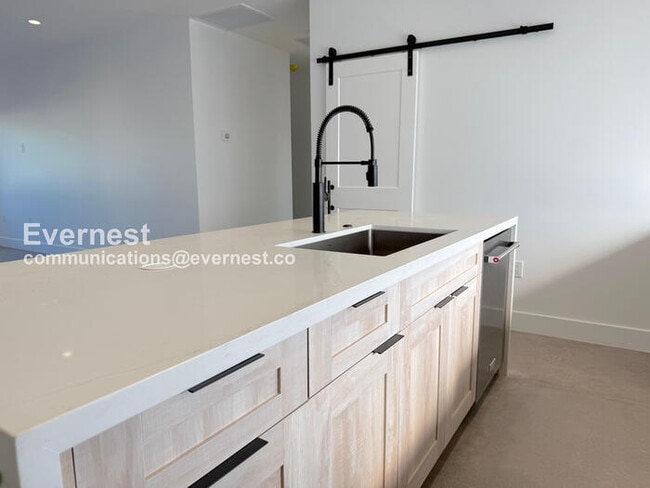 Photo - 1117 W Roosevelt St Unit 302