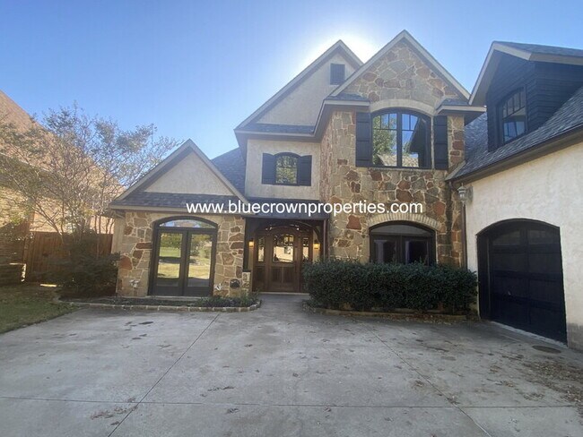 Building Photo - 14 Tennis Village Dr