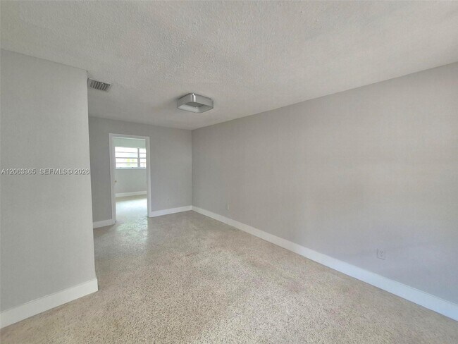 Photo - 1715 SW 4th St Unit 1717