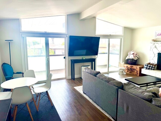 Photo - 1606 W 22nd St