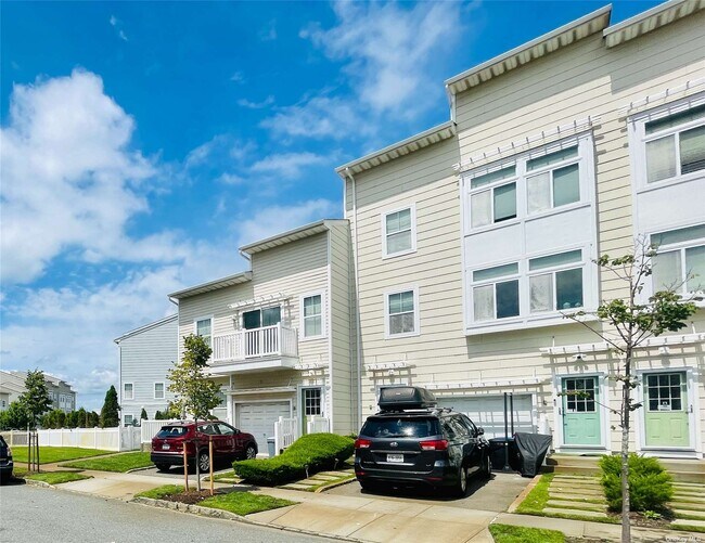 Photo - 6518 Seaspray Ave