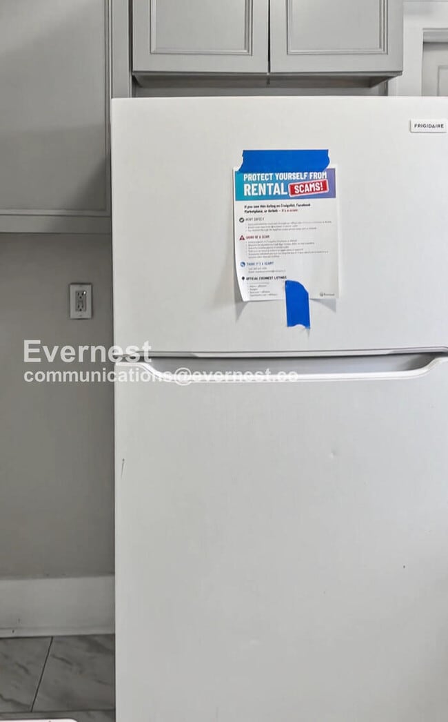 Photo - 1093 Georgia Ave