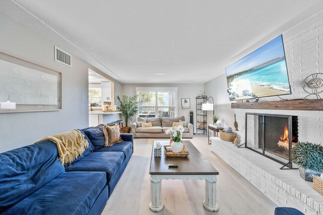 Photo - 366 W Osceola Ln Unidad ID1245239P