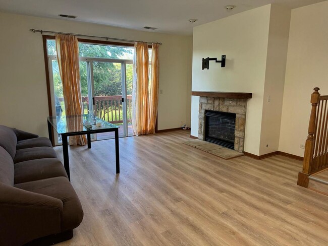 Photo - 2527 Oneida Ln