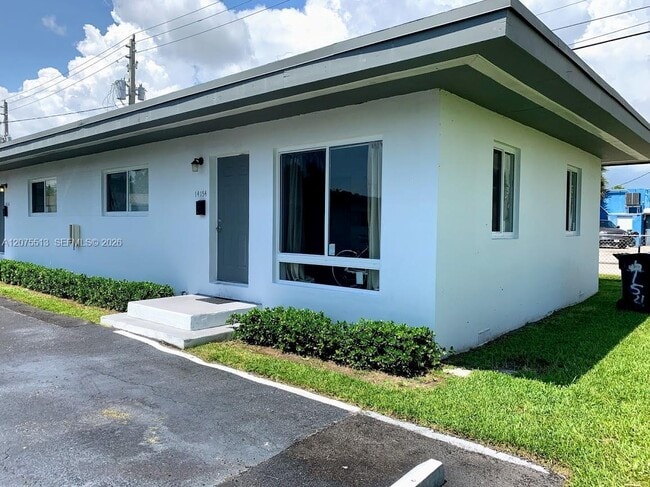 Building Photo - 14160 SW 88th Ave Unit 14160
