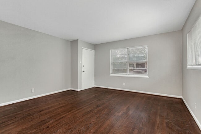 Photo - 1 Bedroom, 1 Bath Apartment in historic Munger Place!