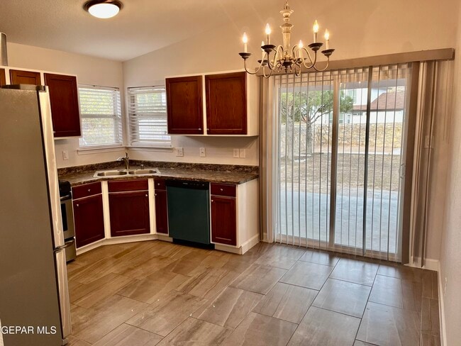 Photo - 1689 St Stephen Pl