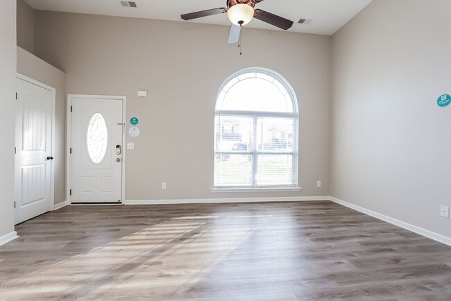 Photo - 713 Wildwood Dr