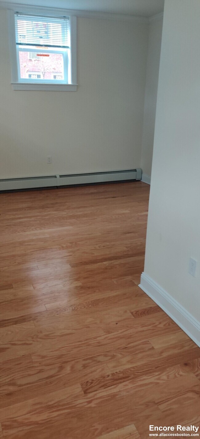 Photo - 37 Auburn St