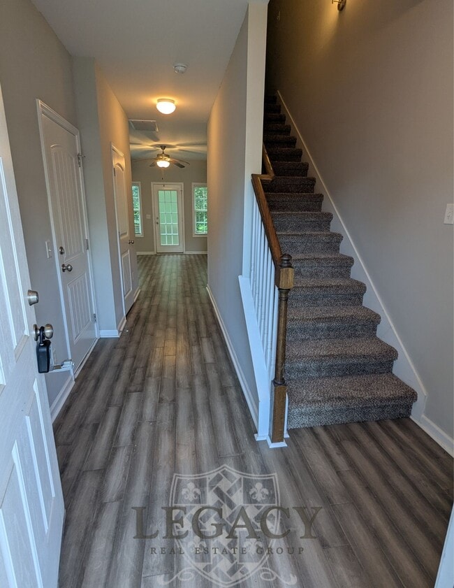 Photo - 740 Pippin Dr