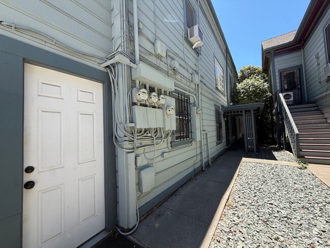 Photo - Updated & Spacious 1-Bedroom Apartment in Downtown Sacramento – Prime J Street Location