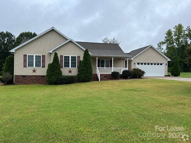 Building Photo - 823 Mazeppa Rd Rental